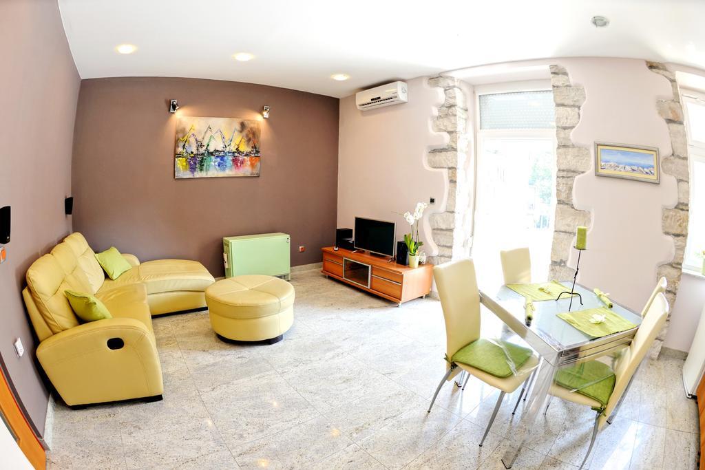 Apartman Harmony Apartment Pula Exterior photo